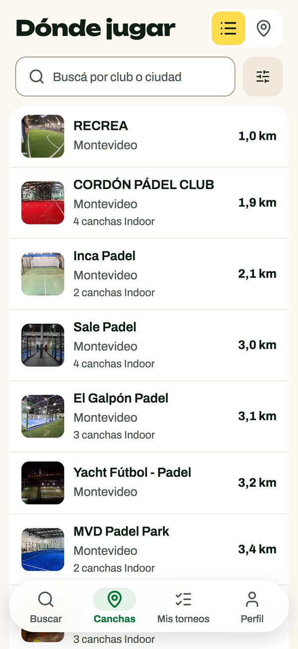 Pantalla Dónde jugar: los clubes de Montevideo ordenados del más cerca al más lejos, cada uno con su foto, cuántas canchas tiene y a cuántos kilómetros queda.